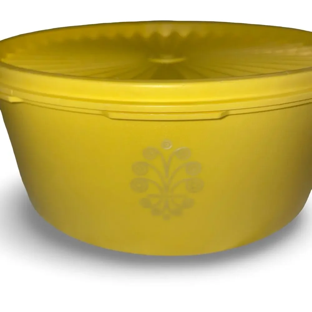 Tupperware 1204 1205 Yellow Servalier Bowl Set Starburst Lid Canister Vintage
